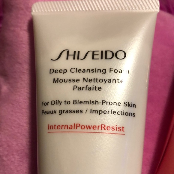 Shiseido Mini Bundle(New) - Picture 2 of 9
